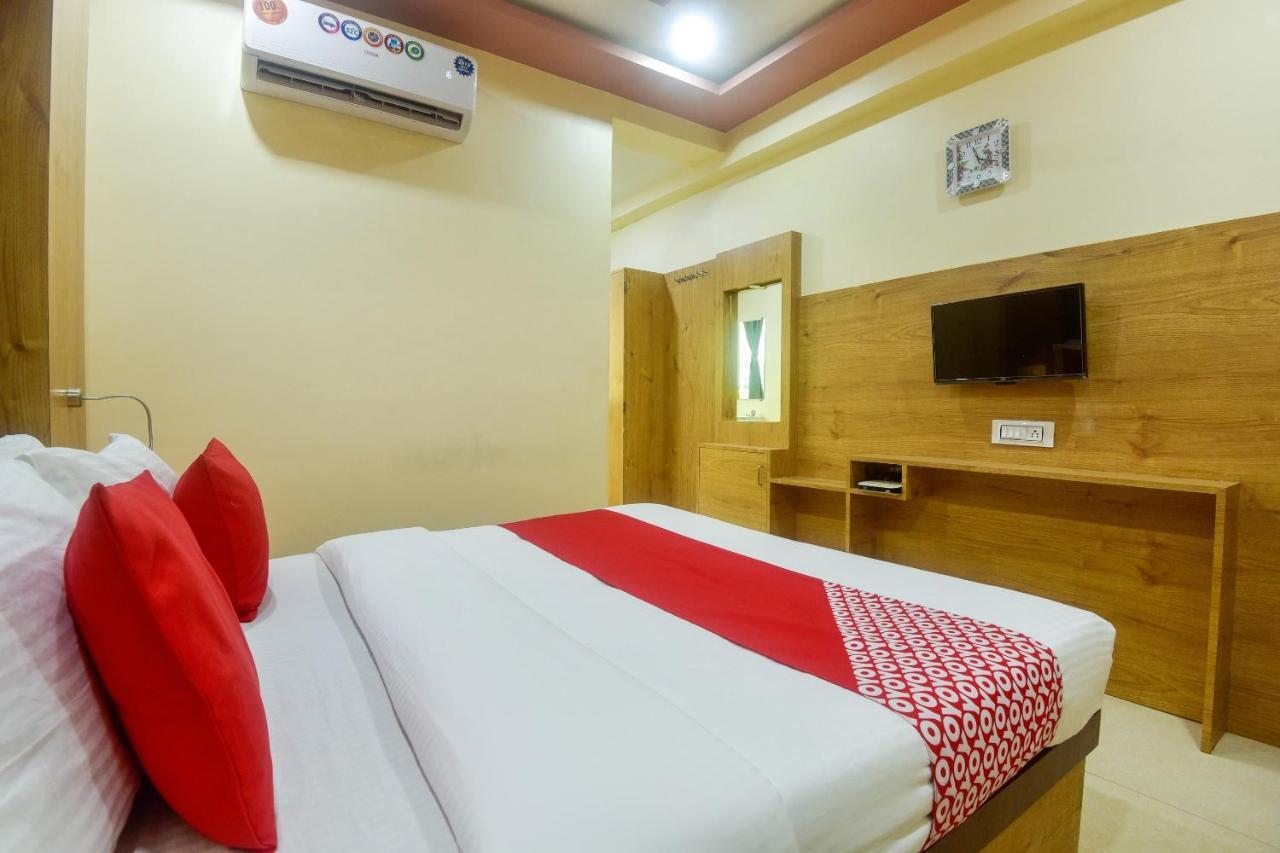 OYO 60773 Ruchita Loadging & Boarding Hotel Mumbai Exterior foto